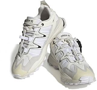 (女性)adidas Hyperturf '灰色米白' HQ4511 Lookbook (女性)adidas Hyperturf '灰色米白' HQ4511