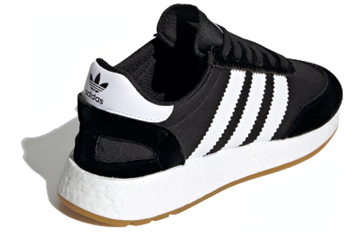 Lookbook (W) adidas I-5923 'Hitam Putih' EE4957