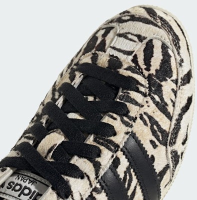 (Women) Adidas Japan Sneakers / Streetwear Off White/Core Black/Core Black KI6544 1