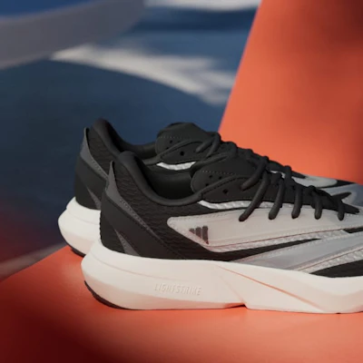 (W) Adidas Light Blaze 黑灰碳配色運動鞋 JS4255 1