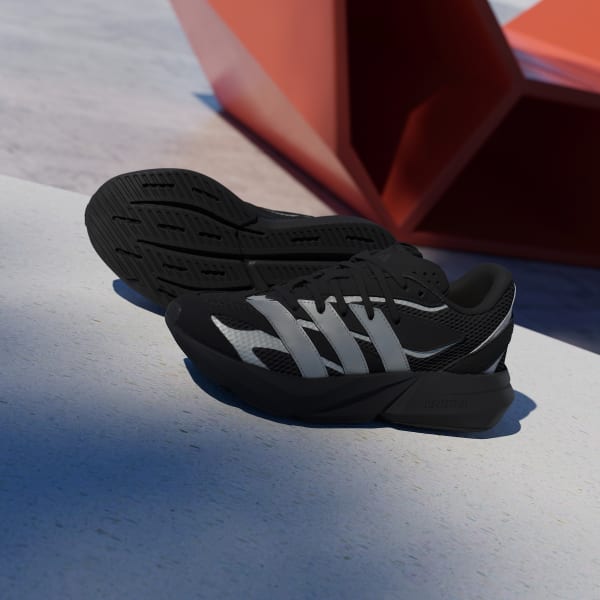 Shop (W) 아디다스 라이트 블레이즈 코어 블랙/매트 실버/오프 화이트 JR2401