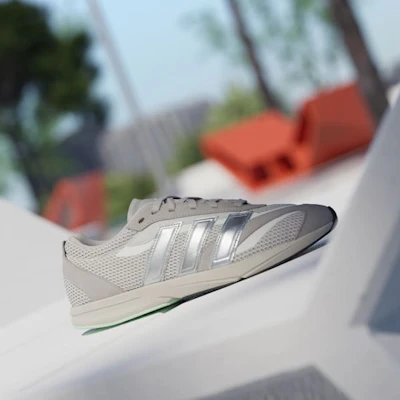 (W) Adidas Lightblaze LP Abu Silver Metallic Semi Green Spark JR4838 Lookbook (W) Adidas Lightblaze LP Abu Silver Metallic Semi Green Spark JR4838