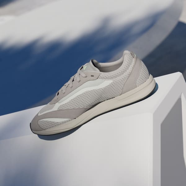 Sizing (W) Adidas Lightblaze LP Abu Silver Metallic Semi Green Spark JR4838