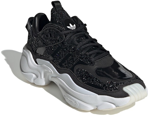 (W) マグマーランナー "シックブラックスパークル" FV4349 Lookbook (W) マグマーランナー "シックブラックスパークル" FV4349