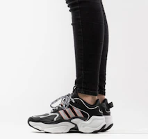 Sizing adidas originals Magmur Runner 低筒 跑鞋 女款 灰白