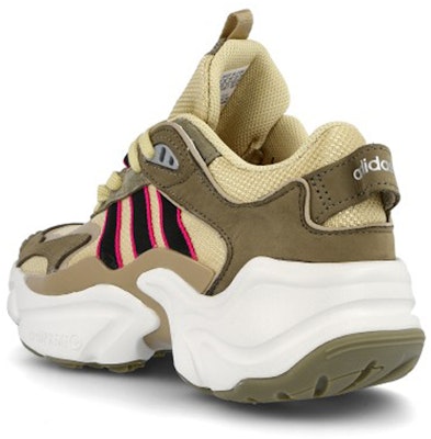 (W) adidas Magmur Runner 'Desert Sand' Wanita Pria Sneakers EE5144 Shop (W) adidas Magmur Runner 'Desert Sand' Wanita Pria Sneakers EE5144