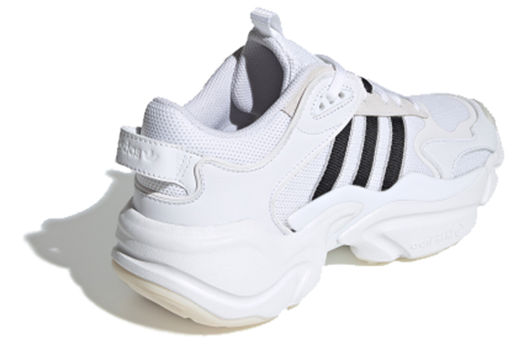 Purchase （女性款）adidas Magmur Runner 'Footwear White' EE5139