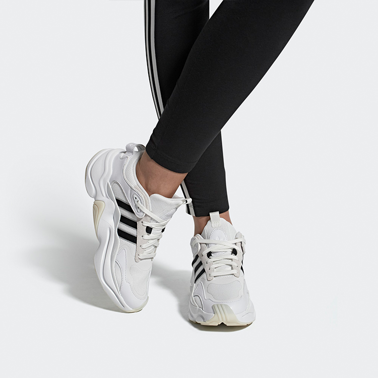 Cheap （女性款）adidas Magmur Runner 'Footwear White' EE5139