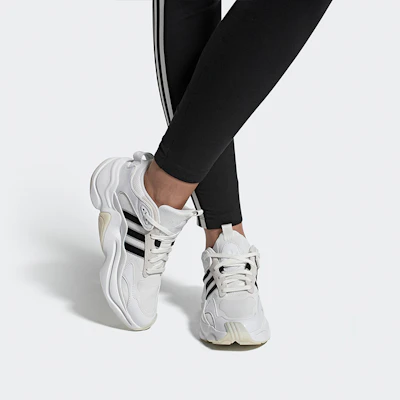 (女性款)adidas Magmur Runner 'Footwear White' EE5139 Cheap (女性款)adidas Magmur Runner 'Footwear White' EE5139