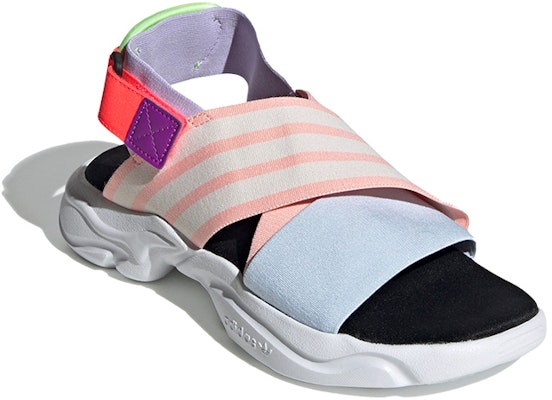 (W) Sandalias adidas Magmur 'Haze Coral Talc'. FV1214 Lookbook (W) Sandalias adidas Magmur 'Haze Coral Talc'. FV1214