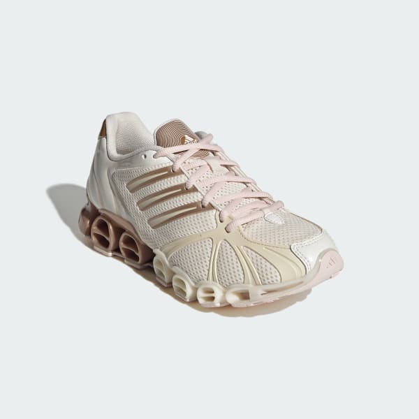 Shop (W) adidas Mega Ghostride 休閒鞋 粉白/銅金/奇幻石英 KI6532
