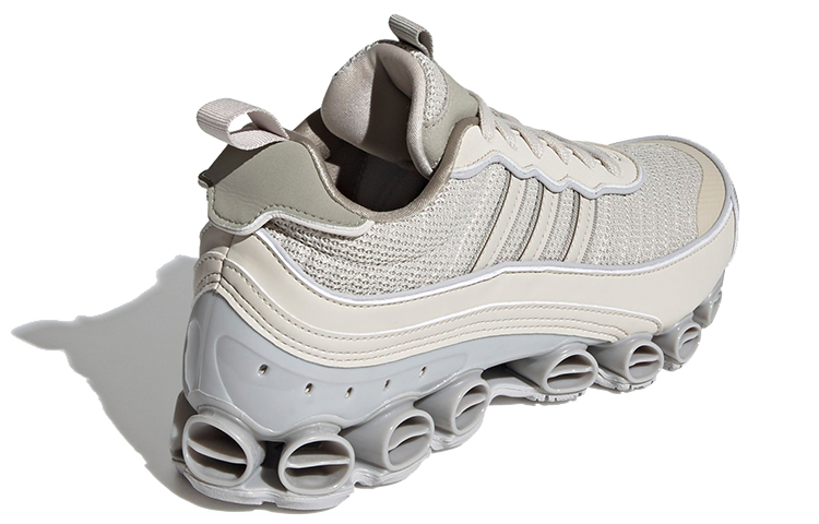Shop (W) adidas Microbounce T1 Gris FV1459