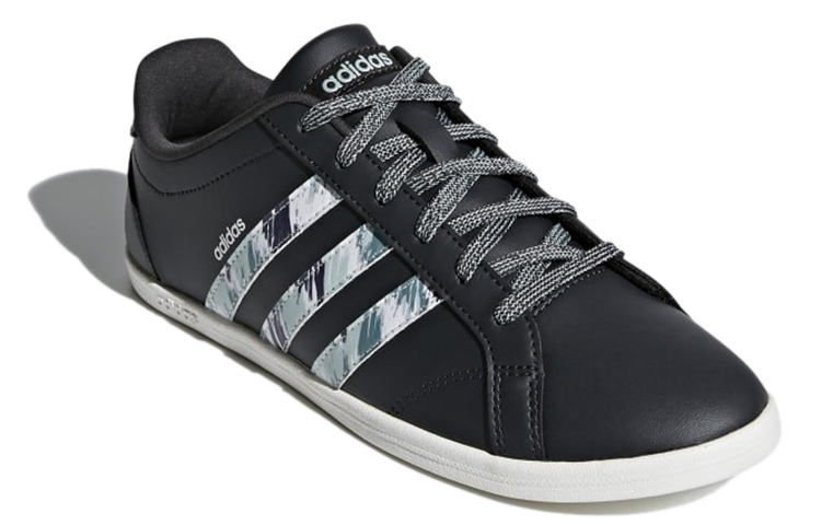 Lookbook (W) adidas Neo Coneo Qt Schwarz/Weiß BB7324