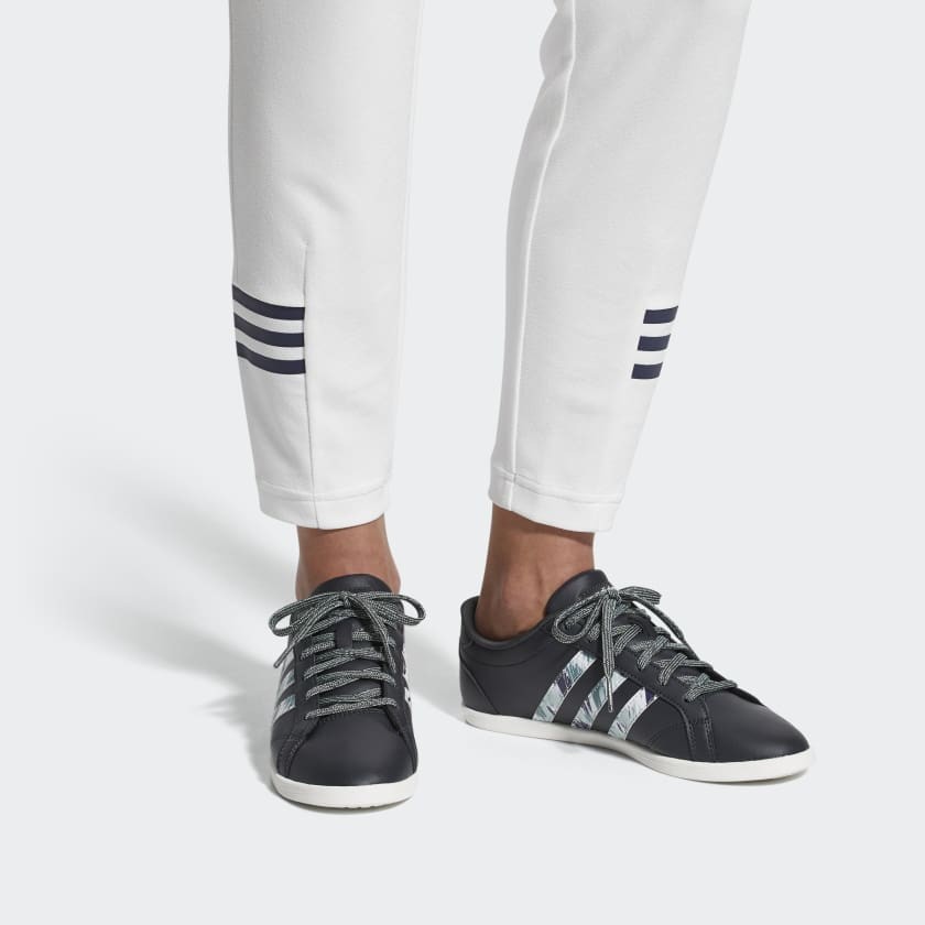Sizing (W) adidas Neo Coneo Qt Schwarz/Weiß BB7324