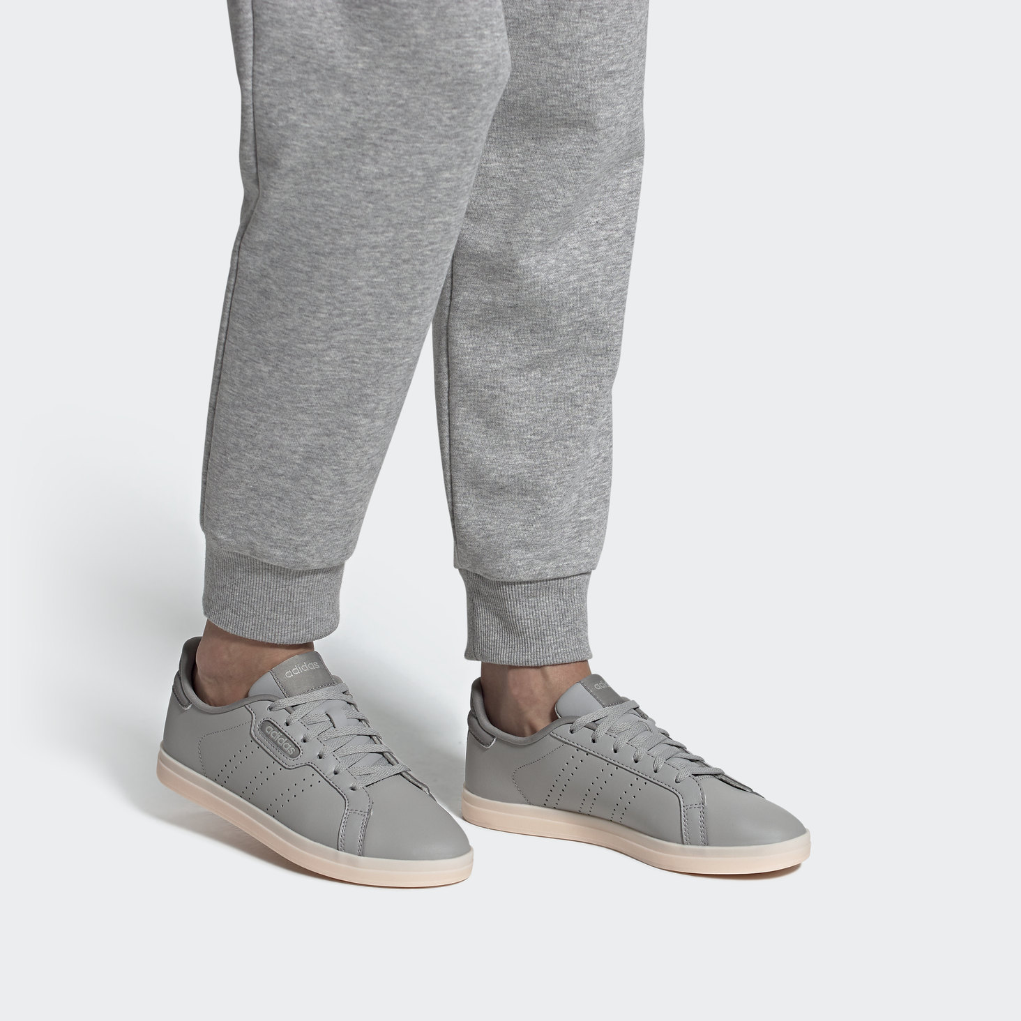 Sizing (W) adidas neo Courtpoint Cl X ''Gris Blanc'' FW7388