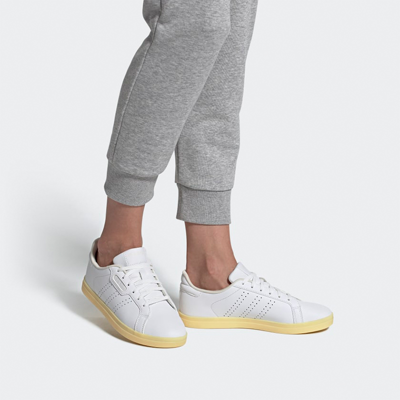 Sizing (W) 阿迪达斯neo Courtpoint Cl X '白色黄色' FW7387