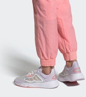 (W) アディダス ネオ フューチャーフロー 紫/橙/白 FW7199 Sizing (W) アディダス ネオ フューチャーフロー 紫/橙/白 FW7199