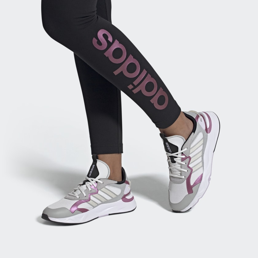 Sizing (W) adidas neo Futureflow ''Weiß Grau Lila'' FX9149