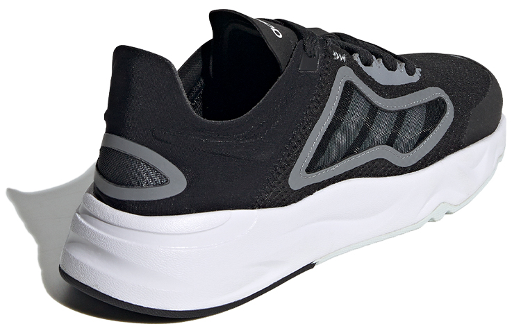 Shop adidas neo Futureflow Cc 低筒 運動休閒鞋 女款 黑灰
