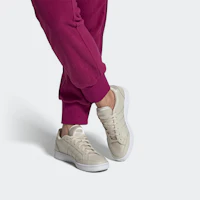 Sizing adidas neo Grand Court SE 女款 灰白
Translation: adidas neo 大型賽場SE 女性款 灰白色