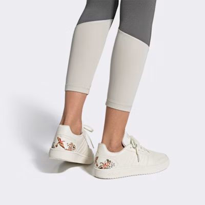 (W) adidas neo Hoops 2.0 'Putih Bunga' EF0122 Sizing (W) adidas neo Hoops 2.0 'Putih Bunga' EF0122