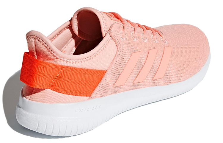 Shop adidas neo Qtflex 輕便耐磨 低筒 運動鞋 女款 珊瑚粉