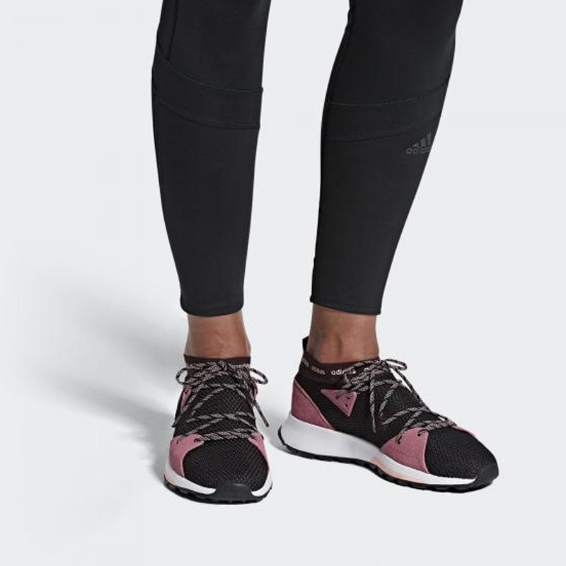 Sizing (W) adidas NEO Quesa ''Zwart'' BB7343