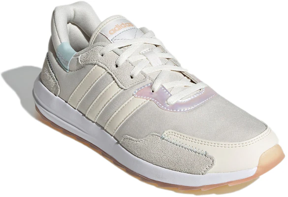 (W) adidas Neo Retrorun ''Beige Wit'' GV7374 Lookbook (W) adidas Neo Retrorun ''Beige Wit'' GV7374