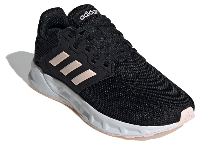 Shop adidas neo Showtheway 低筒悠閒跑步鞋 女款 黑粉