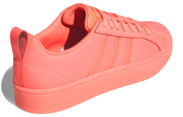 Lookbook (W) adidas neo Streetcheck ''Rot'' GW8807