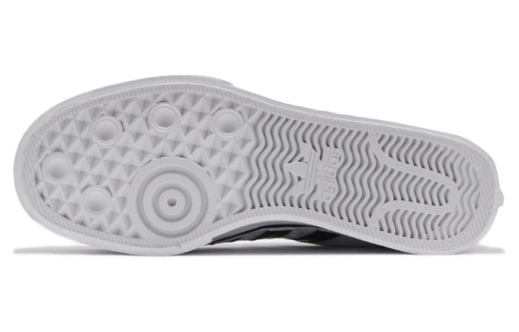 Shop （女士）adidas Nizza 厚底高筒'白色黑色'H04224