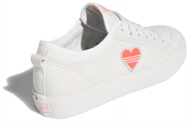 (W) adidas Nizza Trefoil 'Hari Kekasih' EF5074 Lookbook (W) adidas Nizza Trefoil 'Hari Kekasih' EF5074