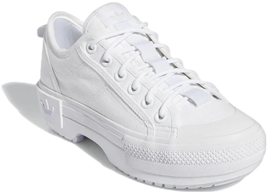 (W) adidas Nizza Trek Low 'Triple White' Zapatillas Blancas GX1592 Lookbook (W) adidas Nizza Trek Low 'Triple White' Zapatillas Blancas GX1592