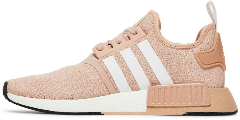 (W) adidas NMD_R1 'Ash Pearl' Wanita FV2474 Lookbook (W) adidas NMD_R1 'Ash Pearl' Wanita FV2474