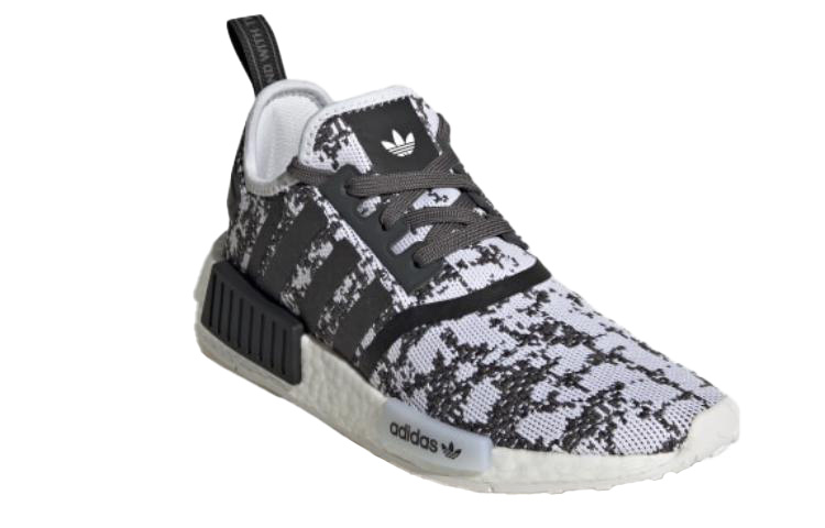 Lookbook (W) adidas NMD_R1 'Kelabu Carbon Digi Camo' IE9613
