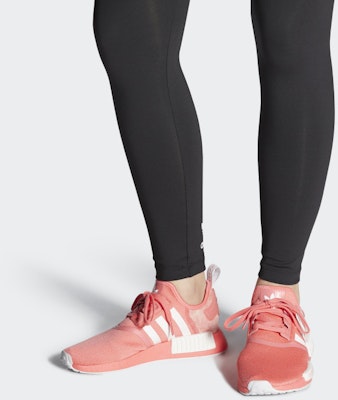 (W) adidas NMD_R1 'Semi Flash Red' Merah флэш FY9389 Sizing (W) adidas NMD_R1 'Semi Flash Red' Merah флэш FY9389