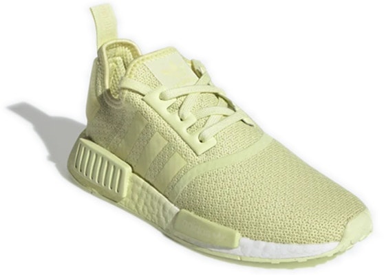 (W) adidas NMD_R1 'Tinte Amarillo' EF4277 Lookbook (W) adidas NMD_R1 'Tinte Amarillo' EF4277