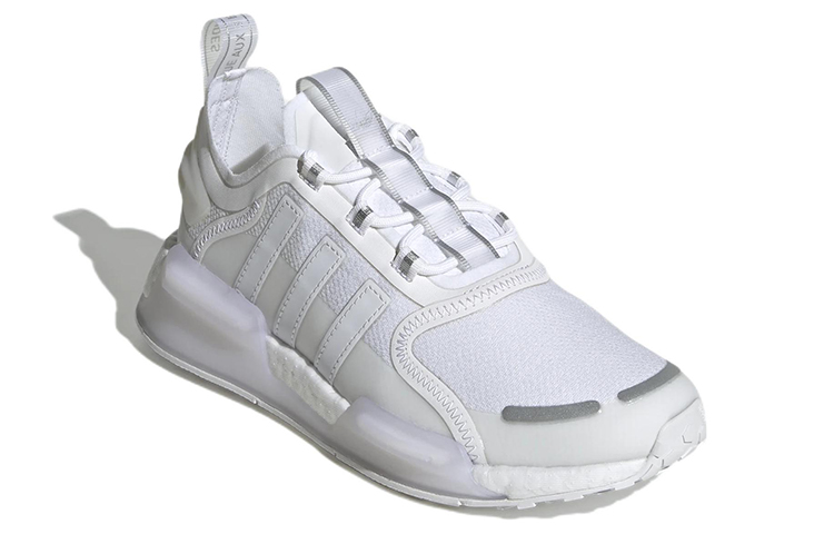 Lookbook (W) adidas NMD_R1 V3 'Blanco Nube' GZ2133