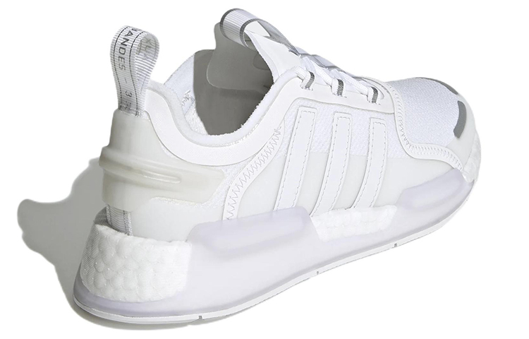 Shop (W) adidas NMD_R1 V3 'Blanco Nube' GZ2133