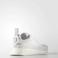 Lookbook (W) 阿迪达斯 NMD_R2 '白灰' BY8691