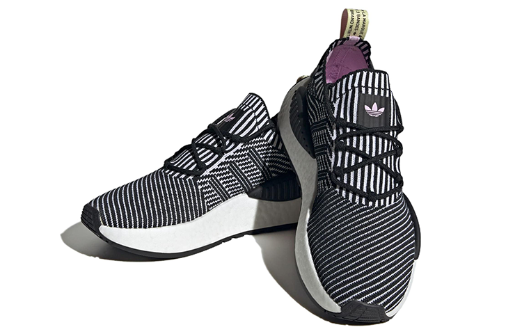 Lookbook Adidas Originals NMD W1 防滑耐磨 低幫 生活休閒鞋 女款 黑白