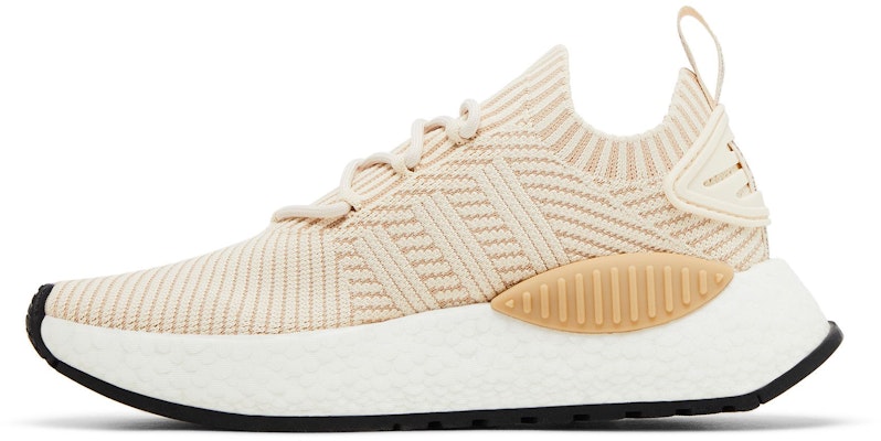 (W) adidas NMD_W1 'Putih Ajaib Beige' IE9885 Lookbook (W) adidas NMD_W1 'Putih Ajaib Beige' IE9885