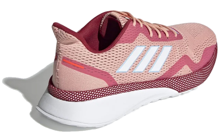 Lookbook (W) adidas Nova Run X ''Glow Pink'' Dames Sneakers EE9927