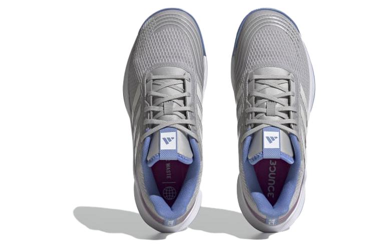 Shop (W) adidas Novaflight ''Gris Bleu Pastel'' HQ3515