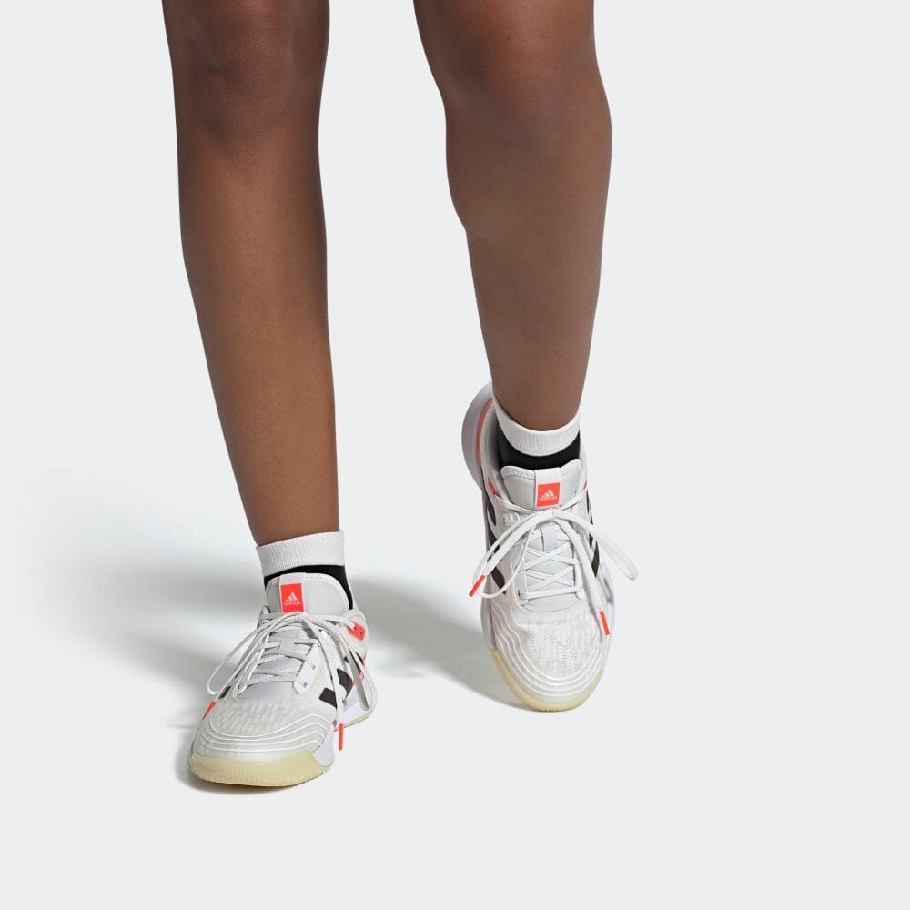 Sizing (W) 아디다스 노바플라이트 '도쿄 - 화이트 솔라 레드' FZ4266