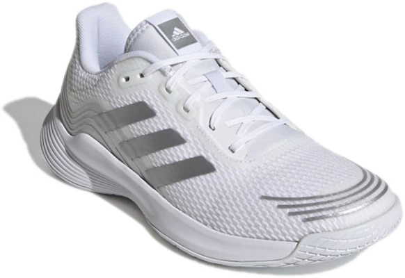 (W) adidas Novaflight 'Putih Silver Metalik' GX8187 Lookbook (W) adidas Novaflight 'Putih Silver Metalik' GX8187