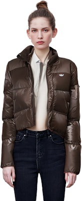 (W) 阿迪达斯三叶草棕色标志长袖羽绒外套夹克. IK2797 Sizing (W) 阿迪达斯三叶草棕色标志长袖羽绒外套夹克. IK2797
