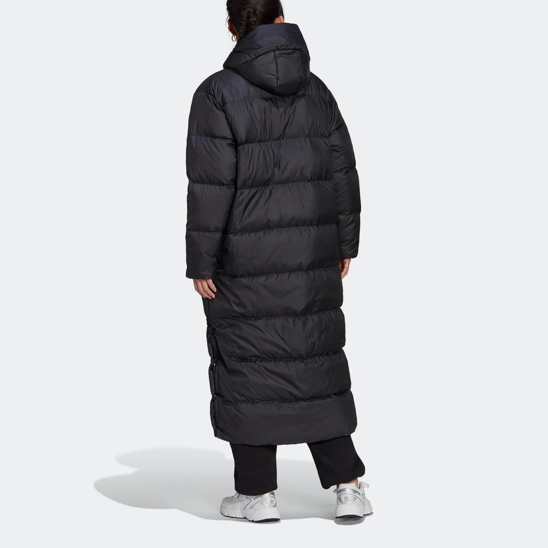Shop (W) アディダスオリジナルス ロングダウンジャケット フード付きブラックミドル丈コート HK5241