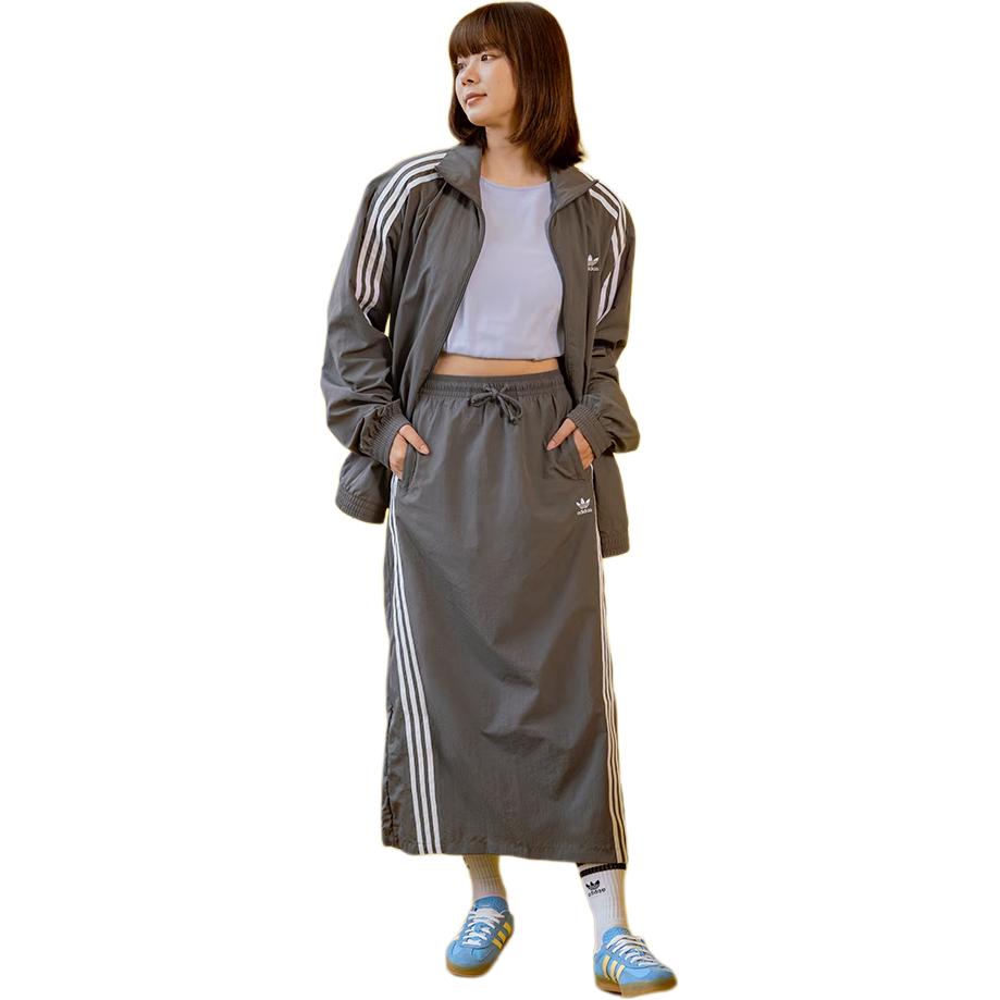 Details for (W) Chaqueta adidas Originals Oversized Retro Gris con Tres Rayas. JJ3362