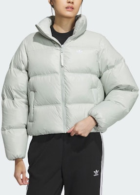 (W) 阿迪达斯Originals银灰色标志600蓬羽绒夹克. IK2798 Lookbook (W) 阿迪达斯Originals银灰色标志600蓬羽绒夹克. IK2798